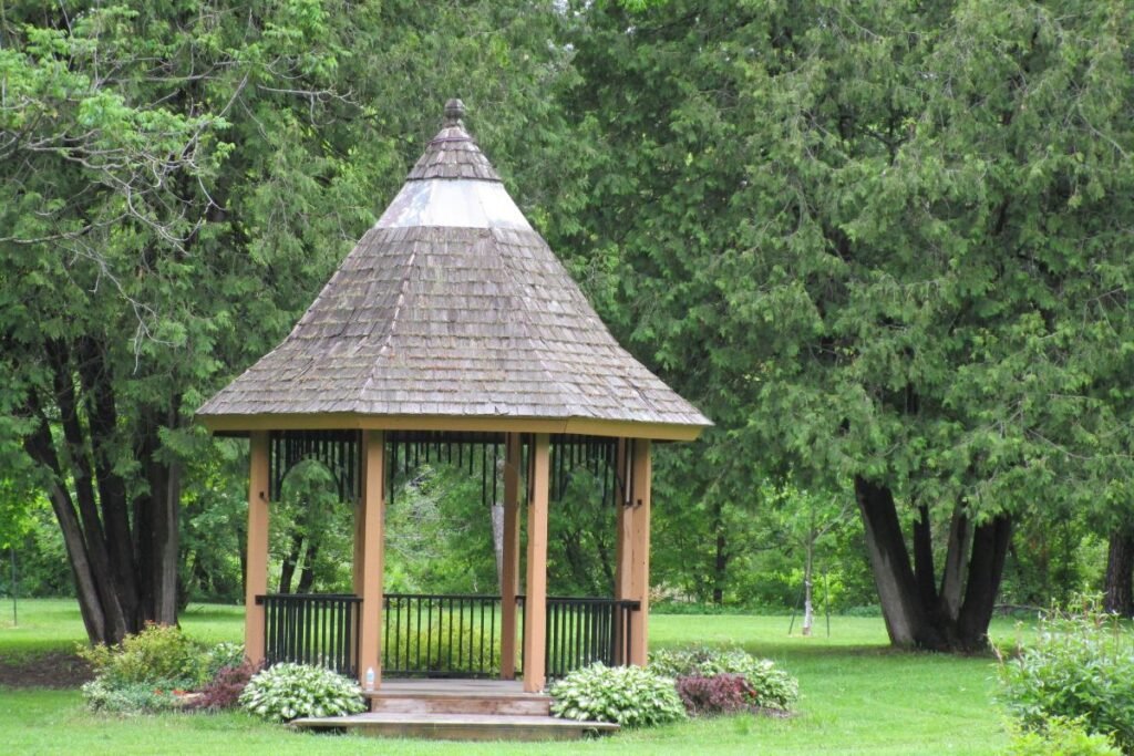 How Climate Impacts Your Pavilion Choice